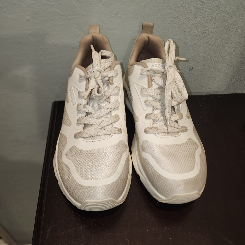 Skechers White and Gray Women's Sneakers